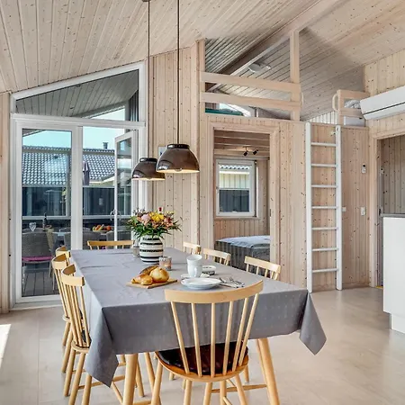 Feriehus In With Kitchen Blokhus