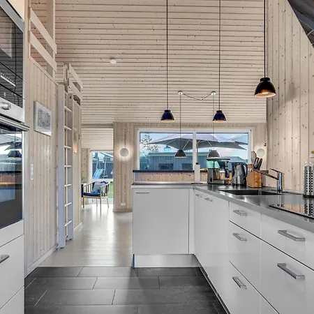 In With Kitchen